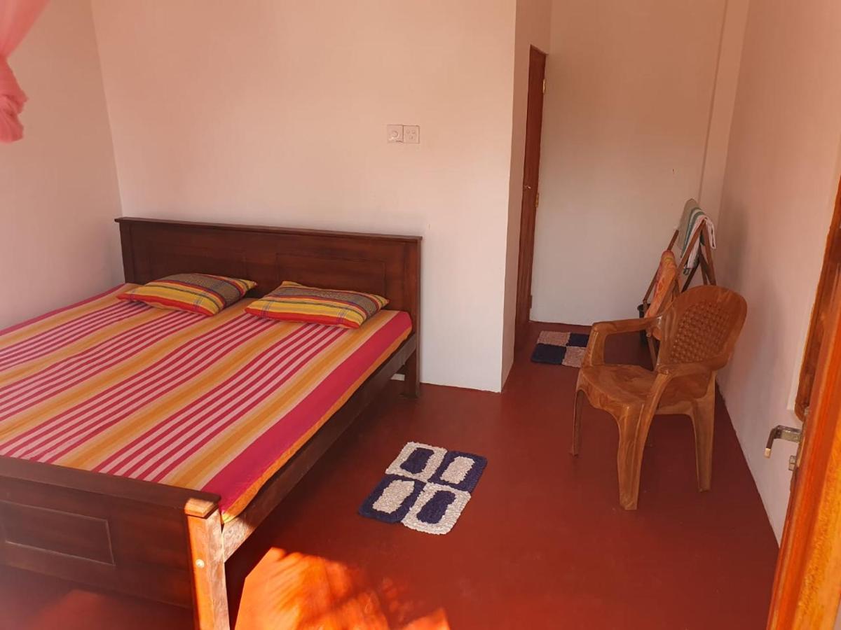 Chandi Gaya Beach Guesthouse Tangalle Luaran gambar