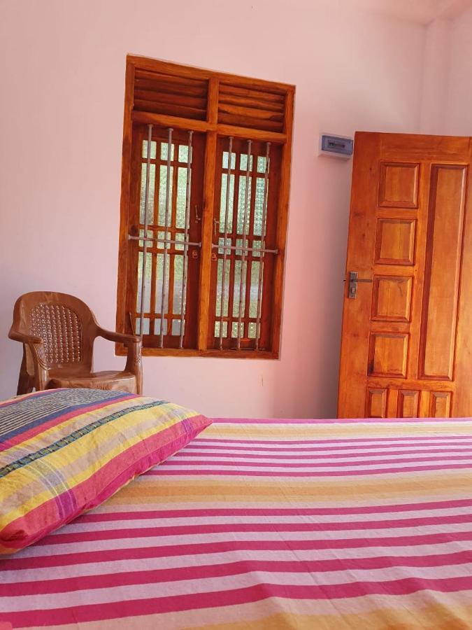 Chandi Gaya Beach Guesthouse Tangalle Luaran gambar