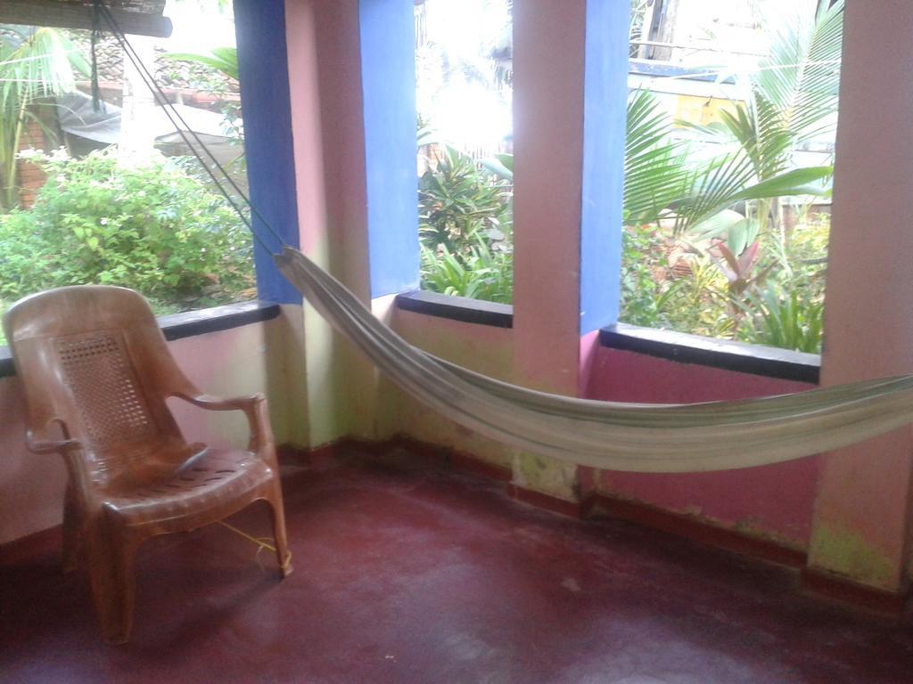 Chandi Gaya Beach Guesthouse Tangalle Bilik gambar